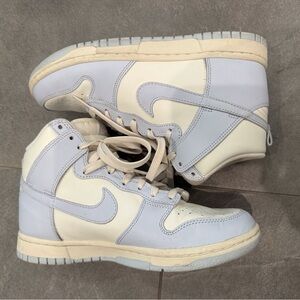 Nike Women’s Dunk High in ‘Football Grey’ hi top sneakers size 7.5